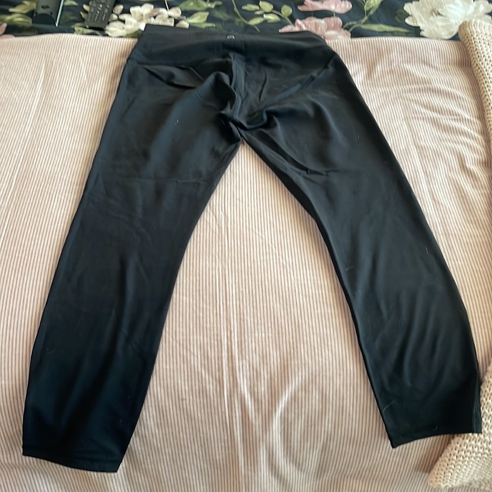 Lululemon Wunder Under Mesh Leggings - image 2